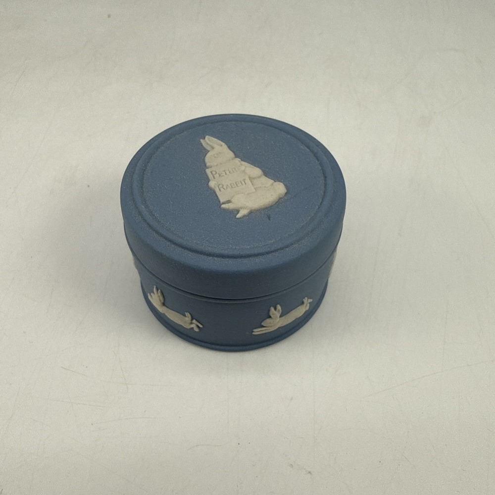 Vintage Wedgewood Blue Jasper Peter Rabbit Pill Box Miniature Circular